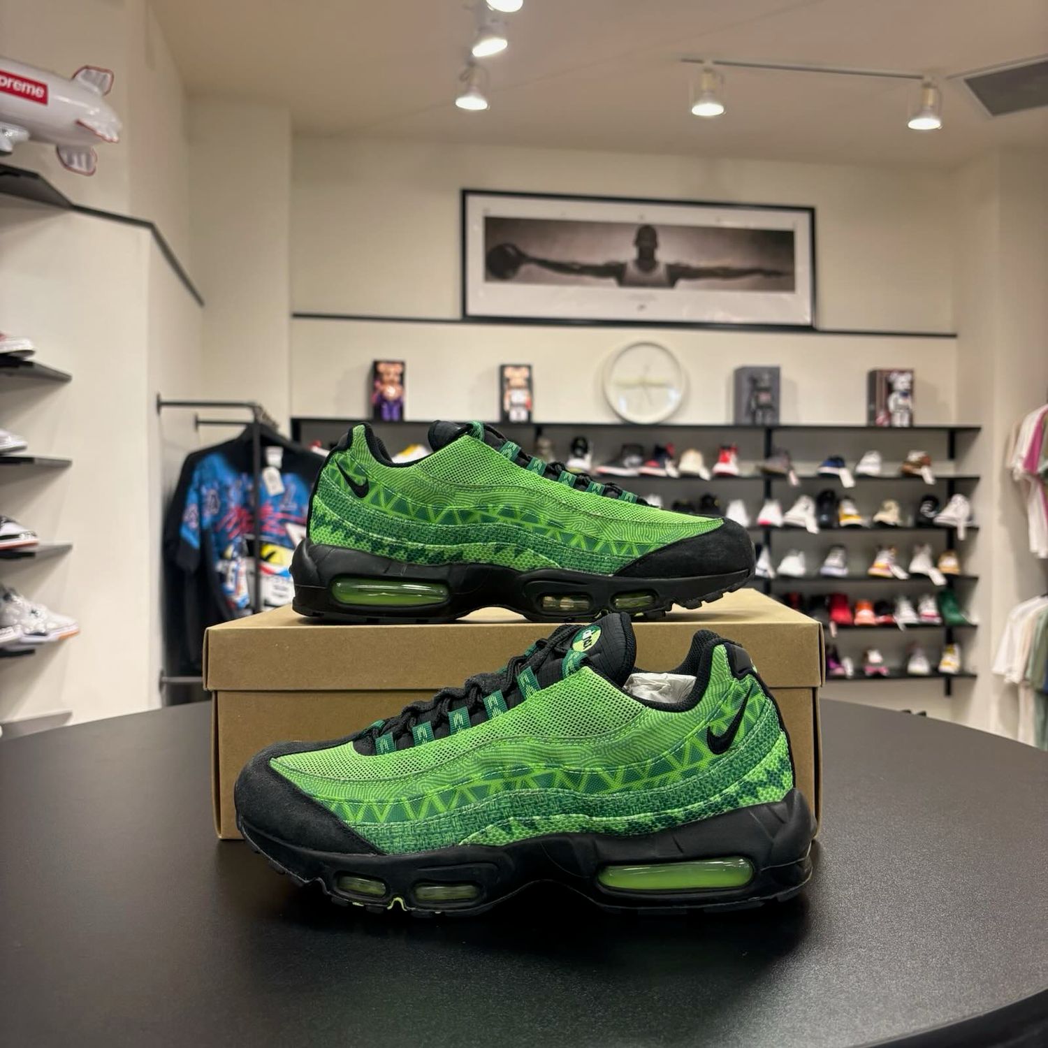 PONB NIKE AIR MAX 95 NAIJA SIZE 10.5