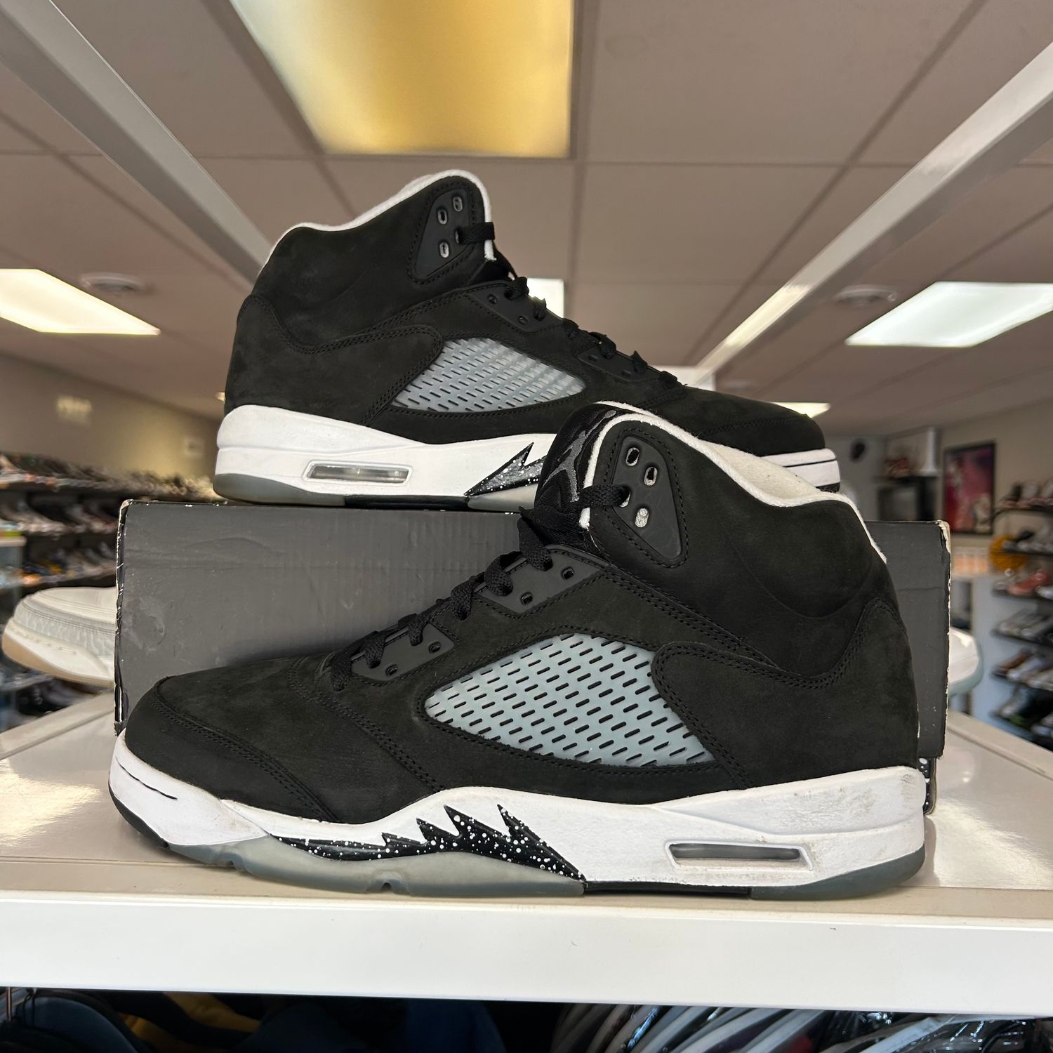 PO AIR JORDAN 5 RETRO MOONLIGHT (2021) SIZE 11.5