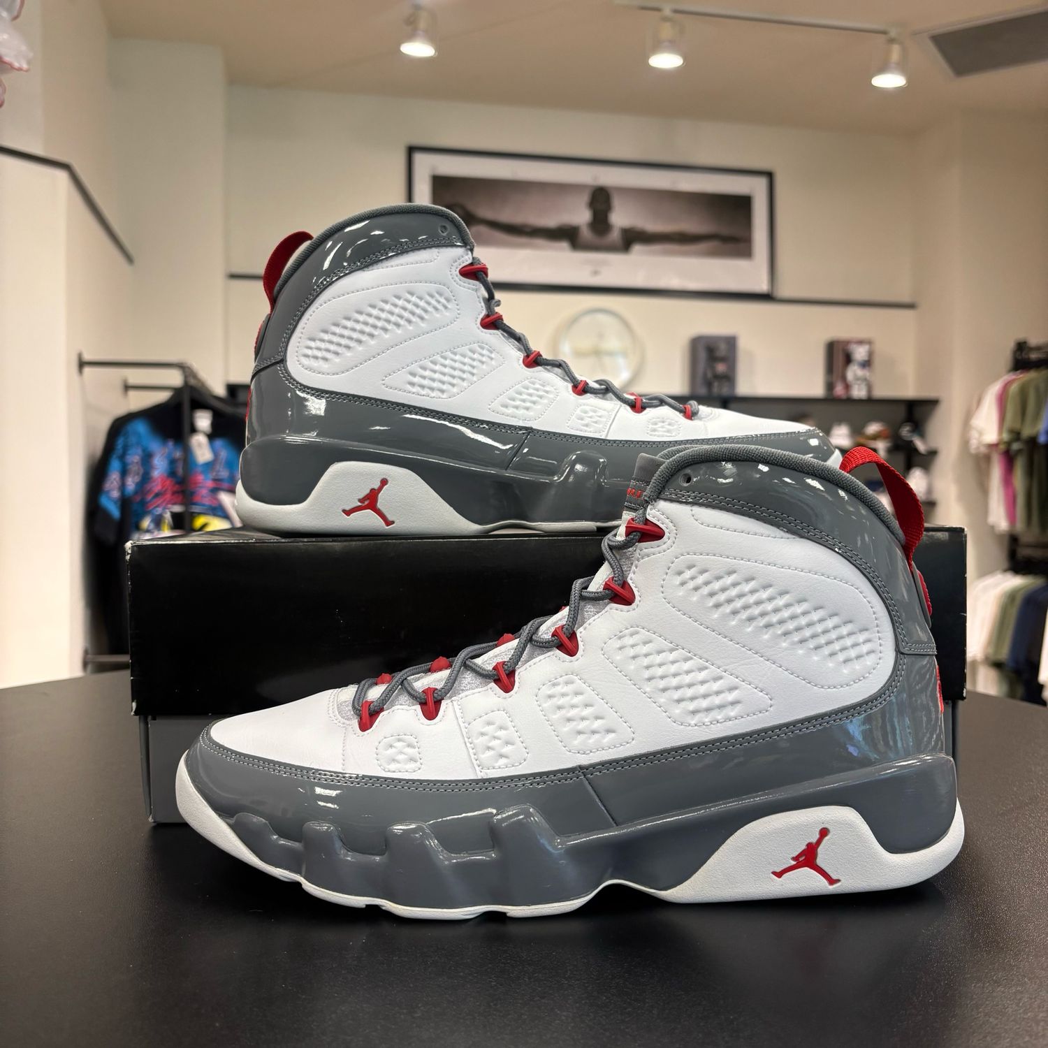 PO AIR JORDAN 9 RETRO FIRE RED SIZE 13