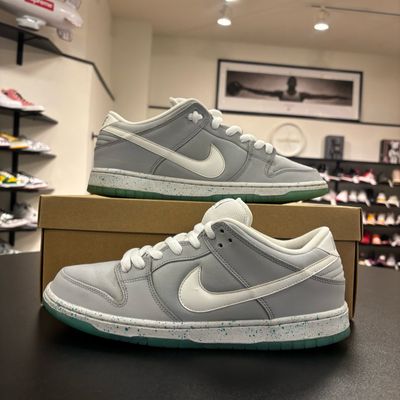 PONB NIKE SB DUNK LOW MCFLY (NIKE MAG) SIZE 10.5