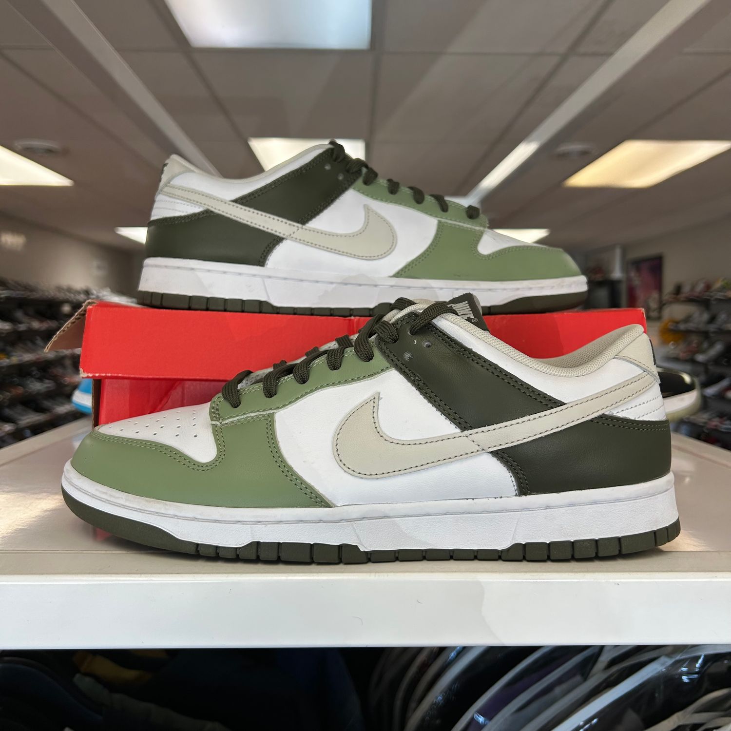 PO NIKE DUNK LOW OIL GREEN CARGO KHAKI SIZE 11
