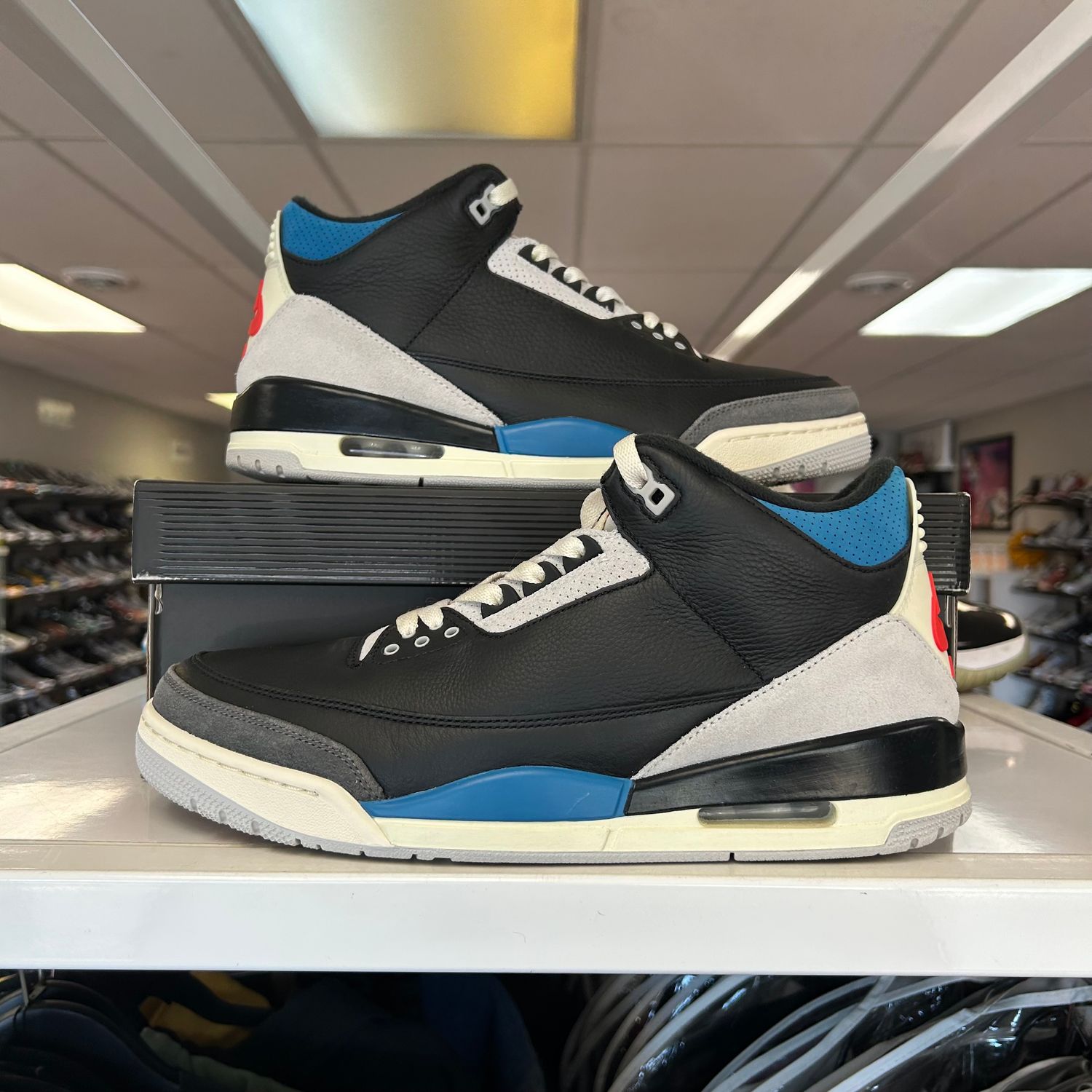 PO AIR JORDAN 3 RETRO OG RARE AIR SIZE 11.5