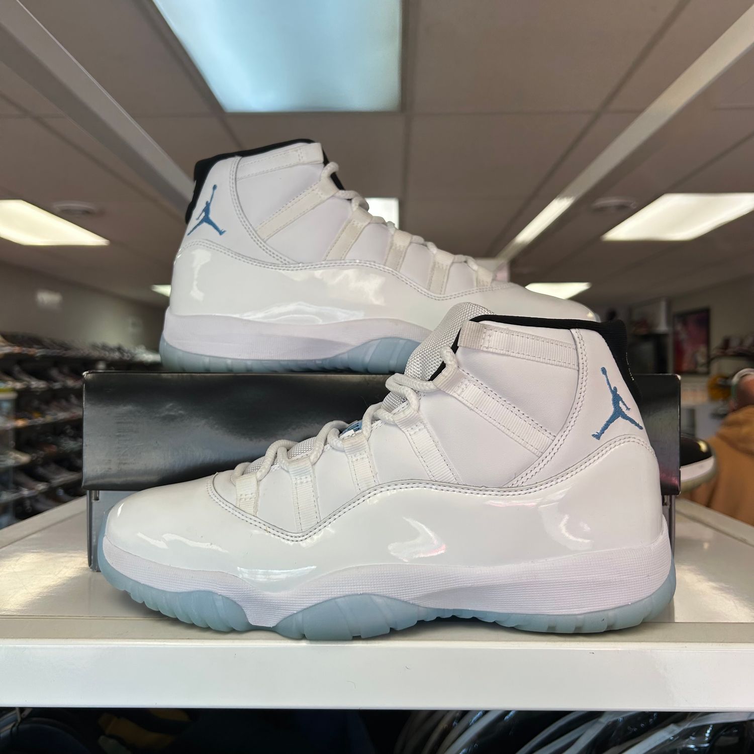 PO2 AIR JORDAN 11 LEGEND BLUE (2024) SIZE 10