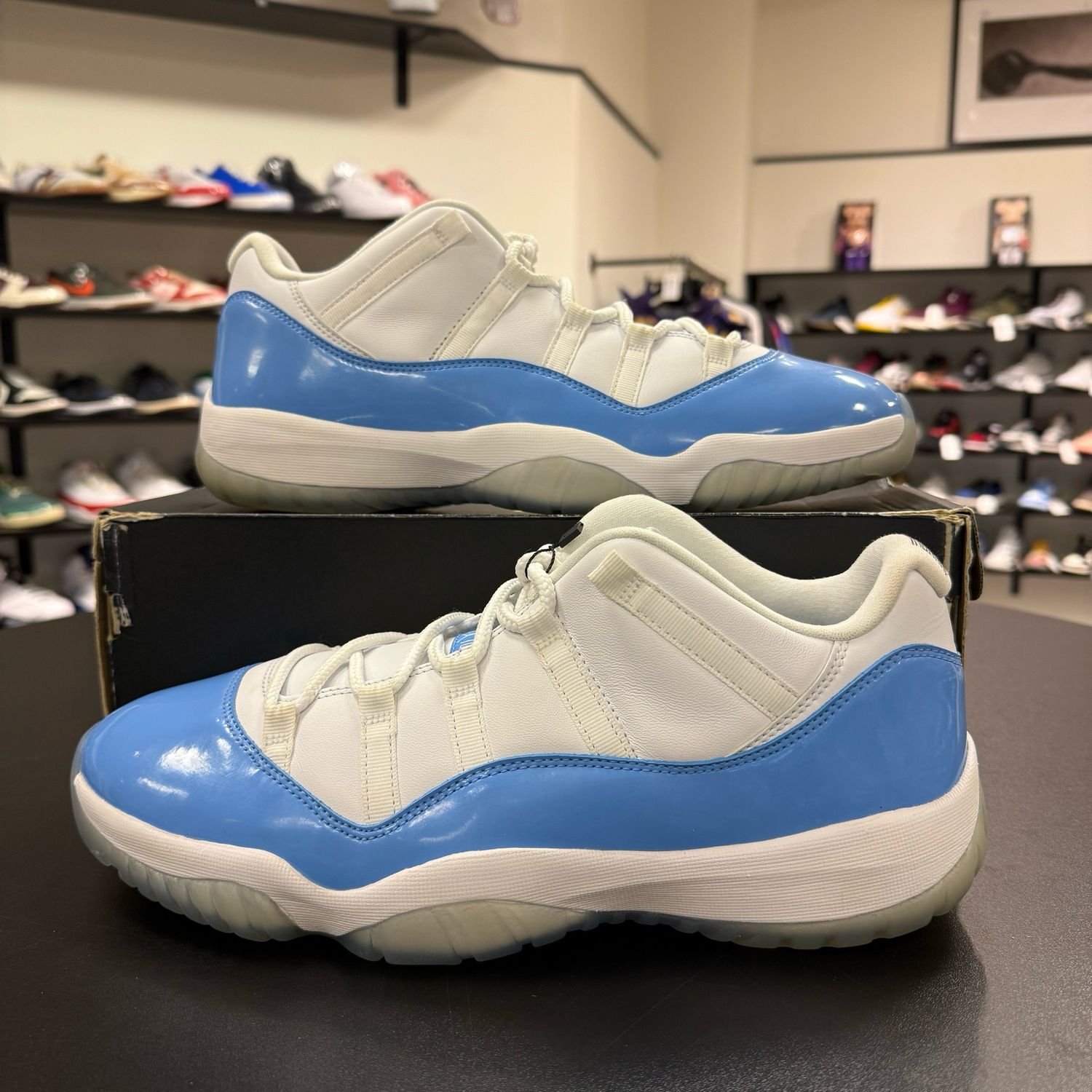 PO AIR JORDAN 11 RETRO LOW UNIVERSITY BLUE (2017) SIZE 13