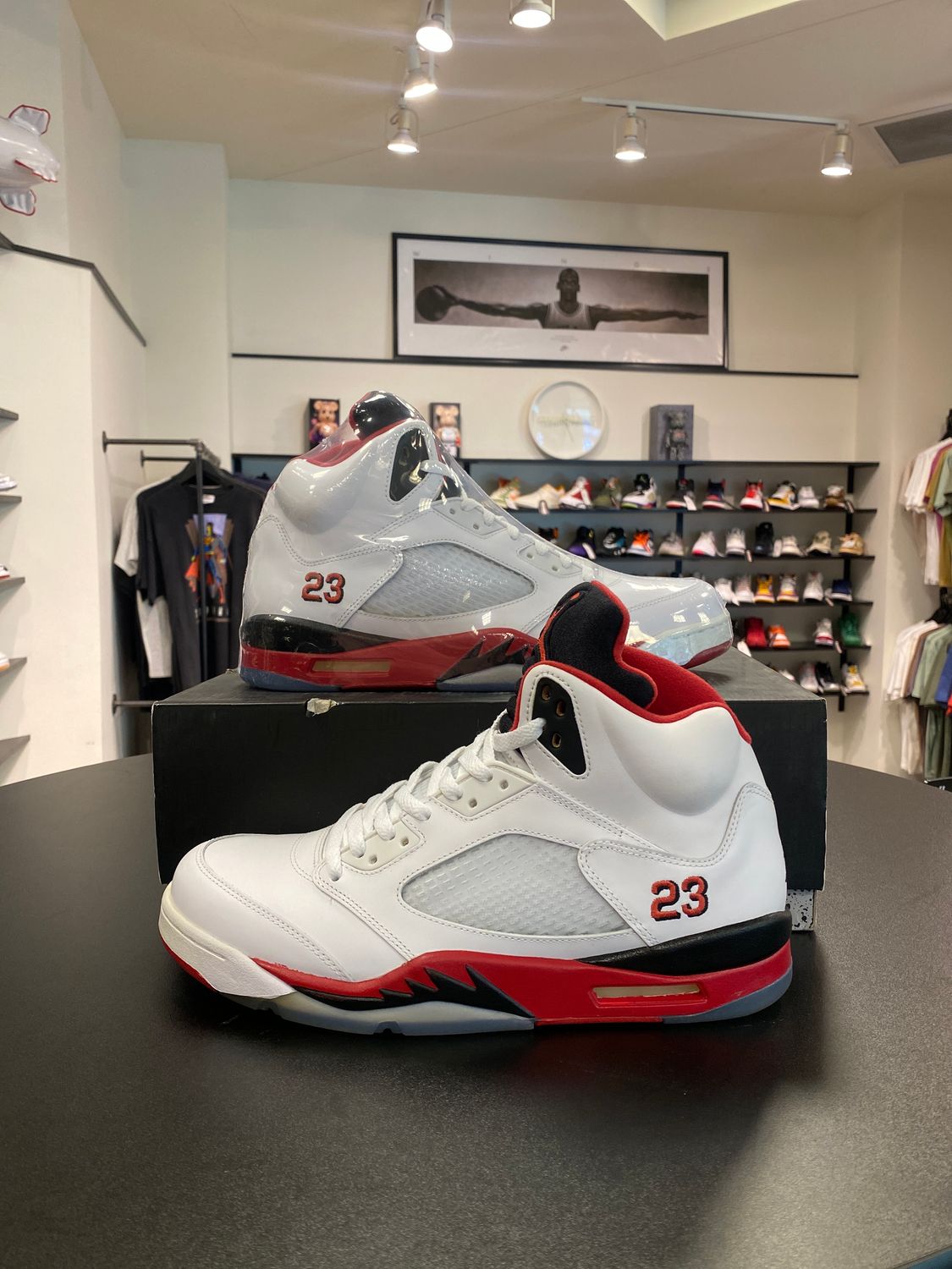 NEW AIR JORDAN 5 RETRO FIRE RED BLACK TONGUE (2013)
