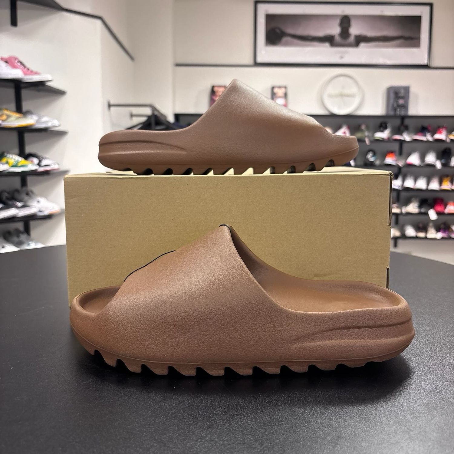 PONB ADIDAS YEEZY SLIDE FLAX SIZE 11