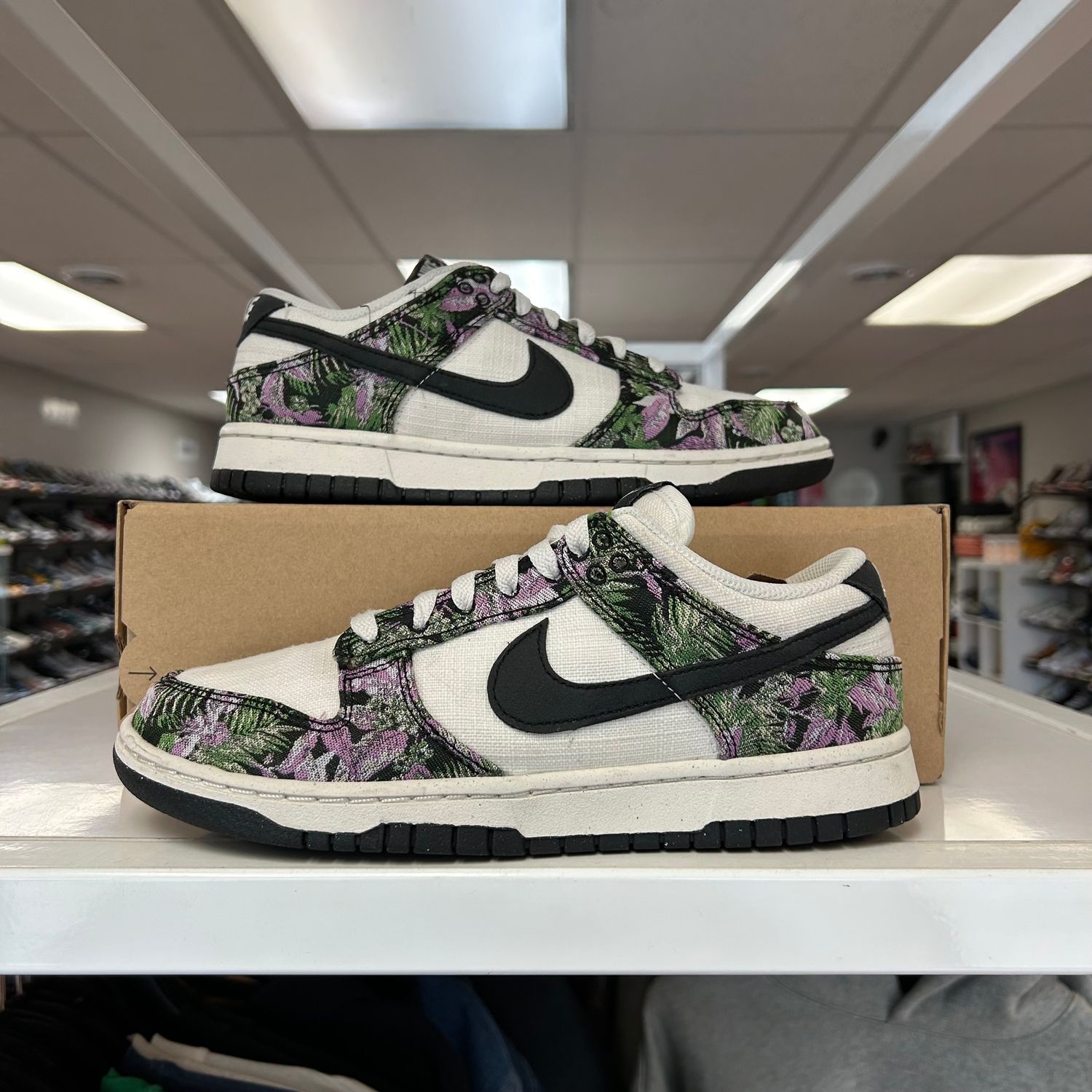 PO NIKE DUNK LOW FLORAL TAPESTRY (WOMENS) SIZE 9W