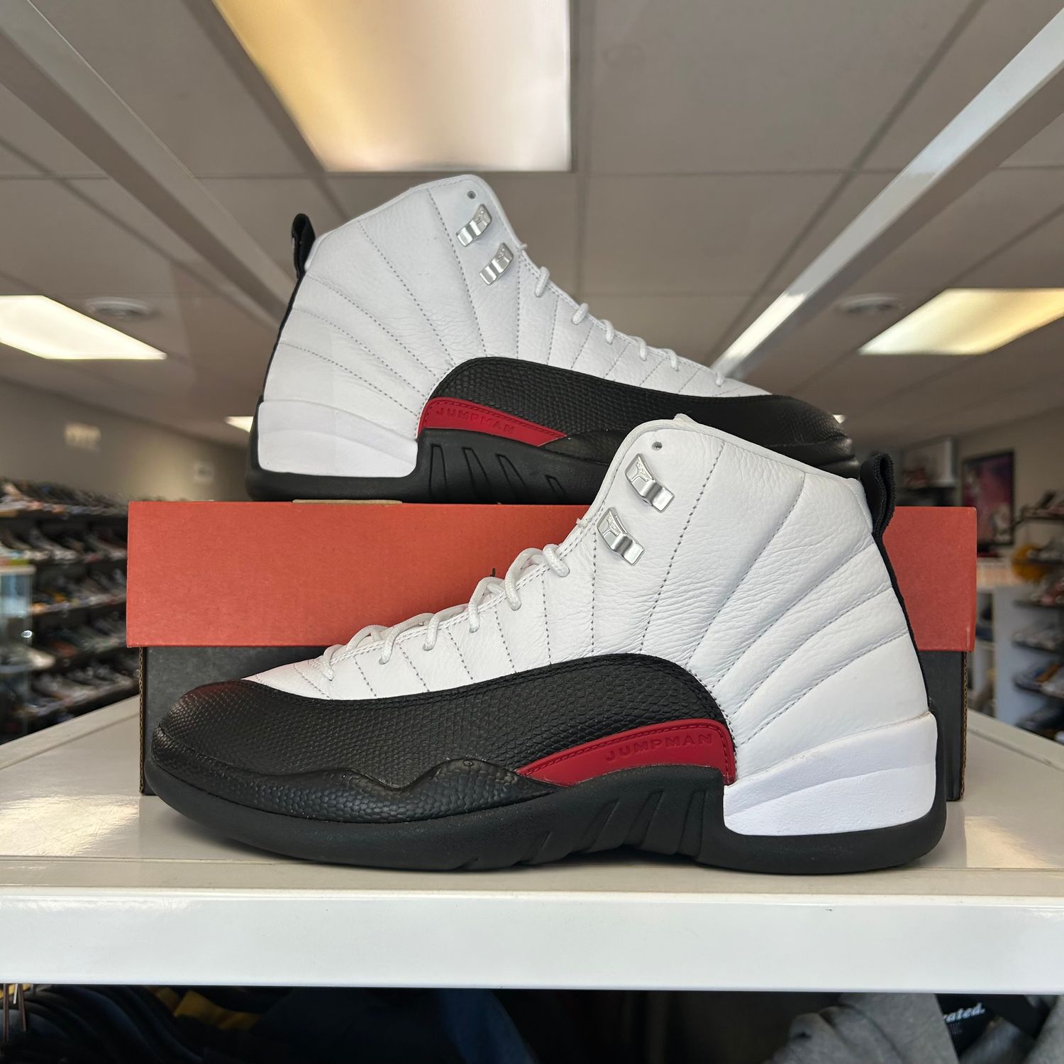 PO AIR JORDAN 12 TAXI FLIP SIZE 11
