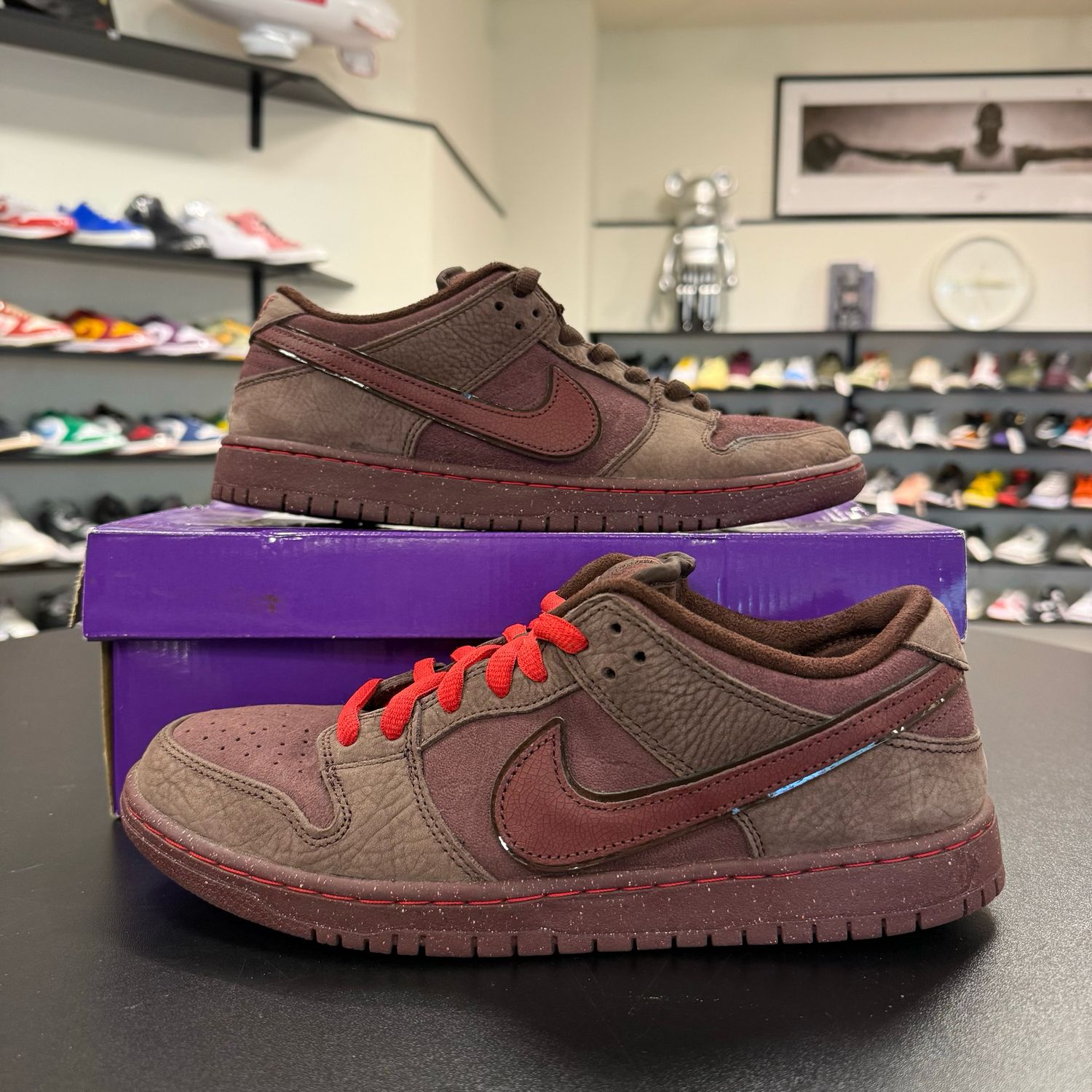 PO NIKE SB DUNK LOW CITY OF LOVE BURGUNDY CRUSH SIZE 10