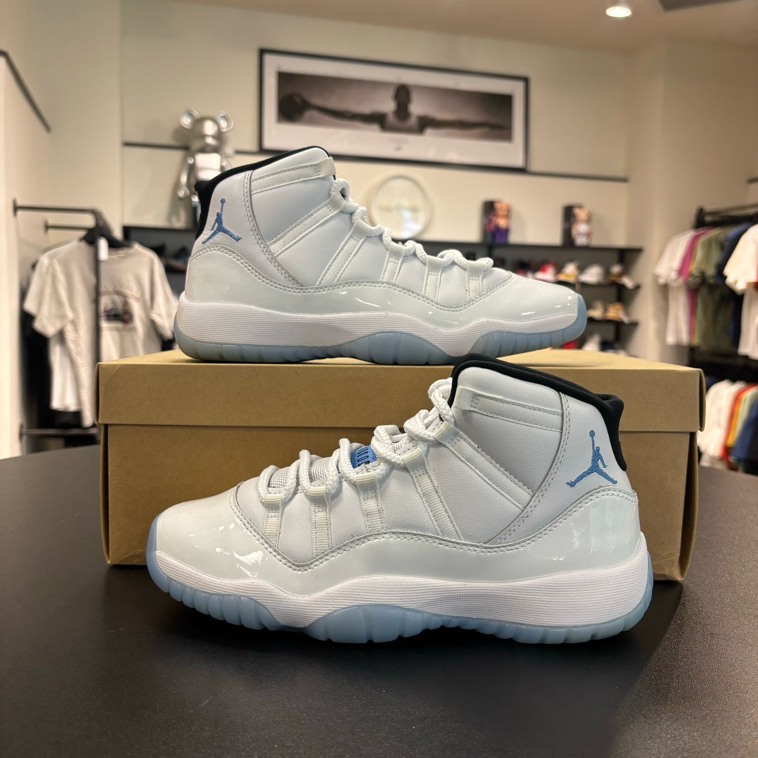 PONB AIR JORDAN 11 LEGEND BLUE SIZE 7Y