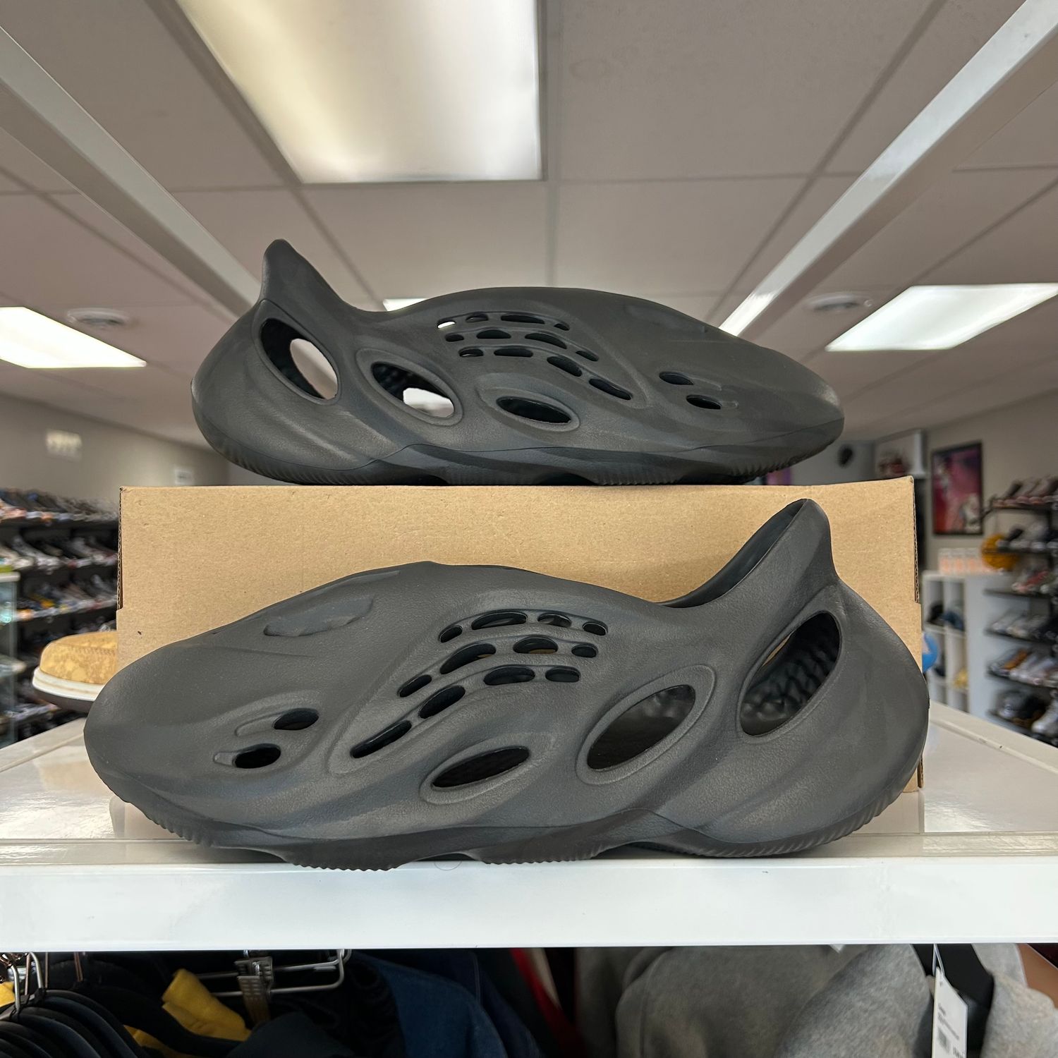 PO ADIDAS YEEZY FOAM RUNNER ONYX SIZE 14