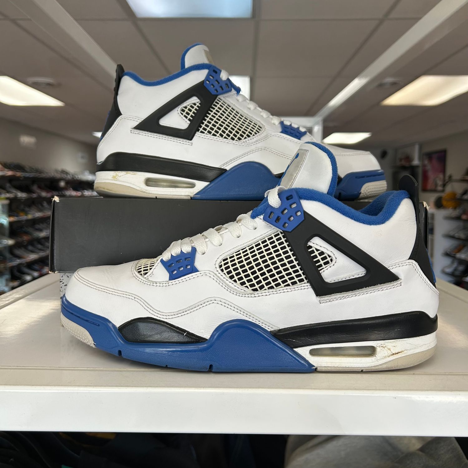 PO AIR JORDAN 4 RETRO MOTORSPORTS (2017) SIZE 11.5