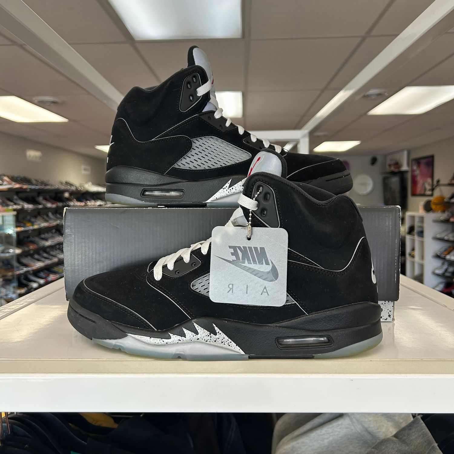 PO AIR JORDAN 5 BLACK METALLIC REIMAGINED SIZE 11