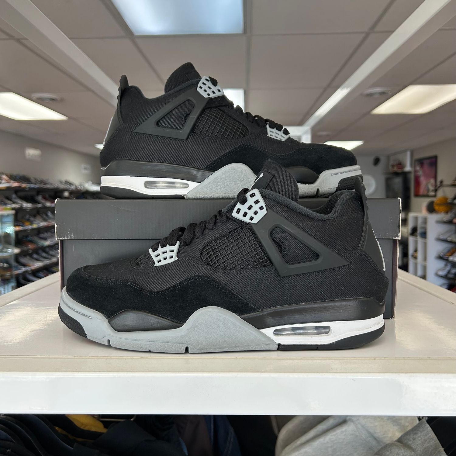 PO AIR JORDAN 4 RETRO SE BLACK CANVAS SIZE 11