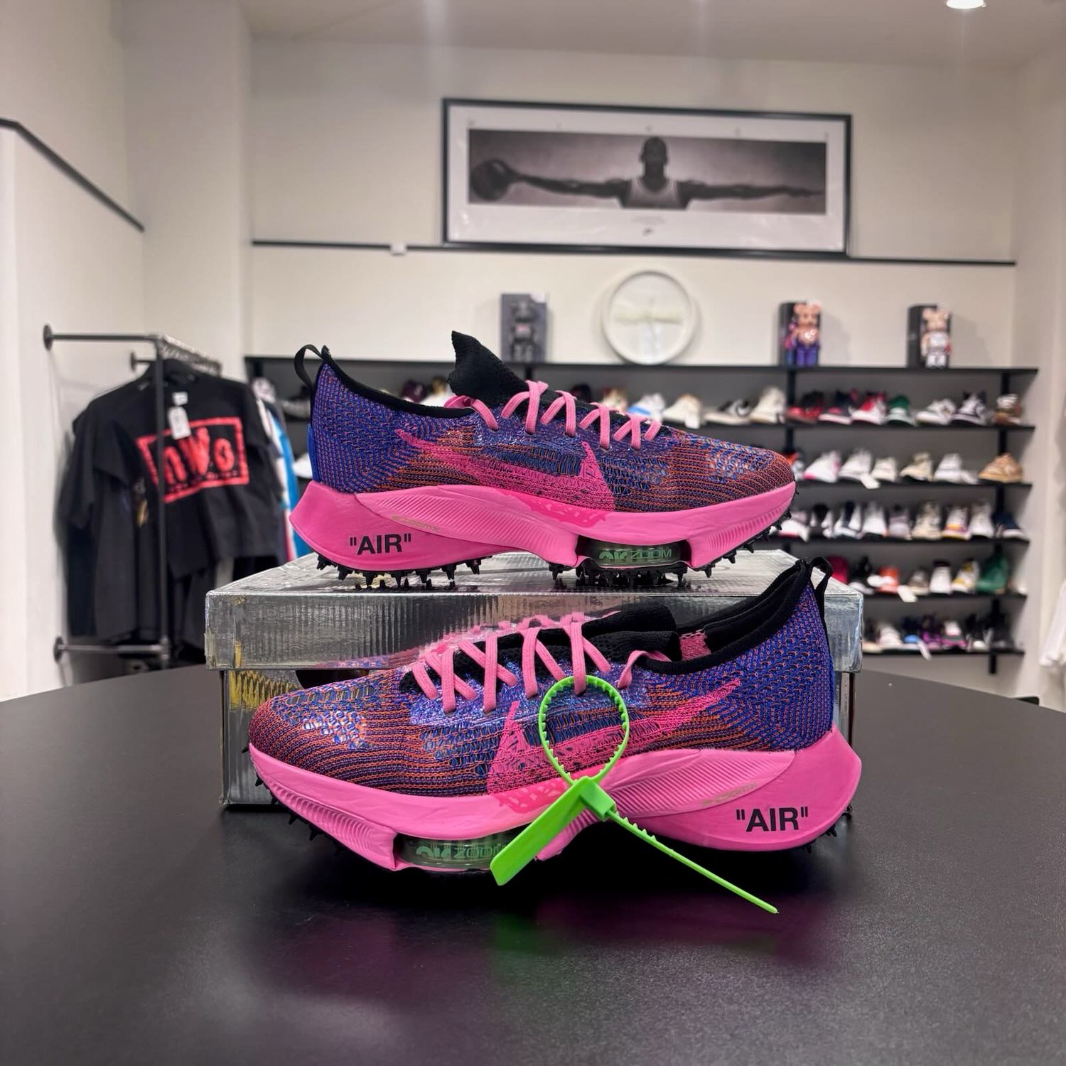 NEW NIKE AIR ZOOM TEMPO NEXT% FLYKNIT OFF WHITE RACER BLUE PINK GLOW