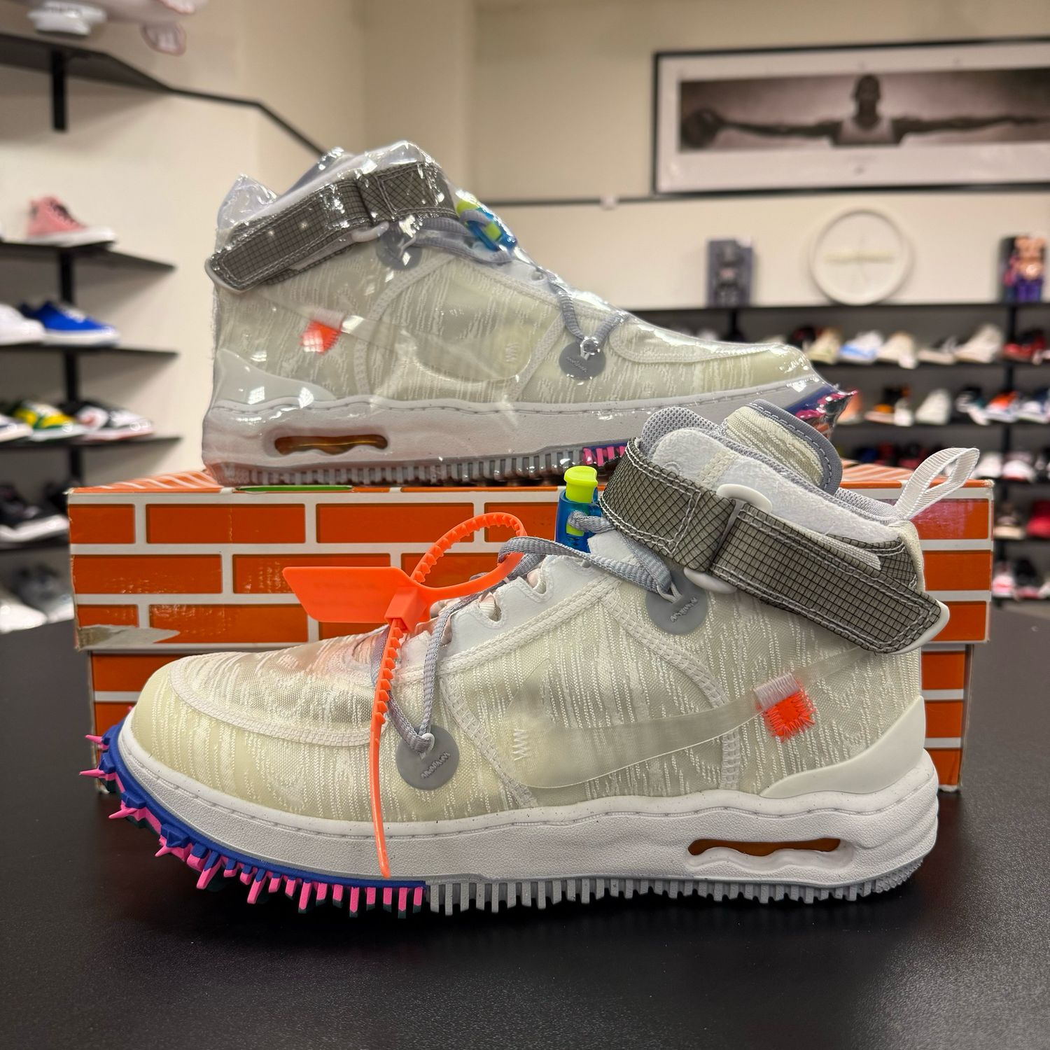 NEW NIKE AIR FORCE 1 MID OFF WHITE WHITE