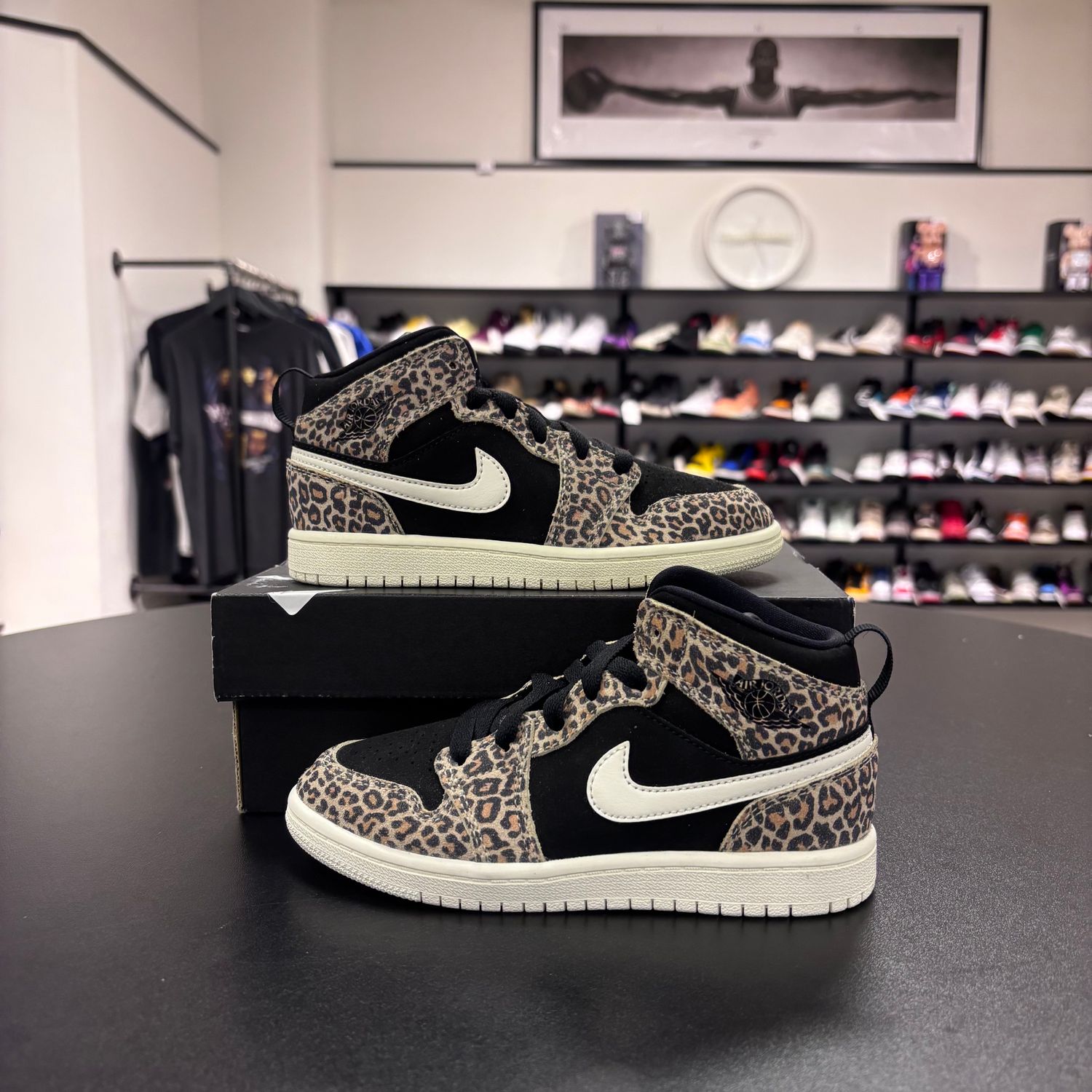 NEW AIR JORDAN 1 MID CHEETAH