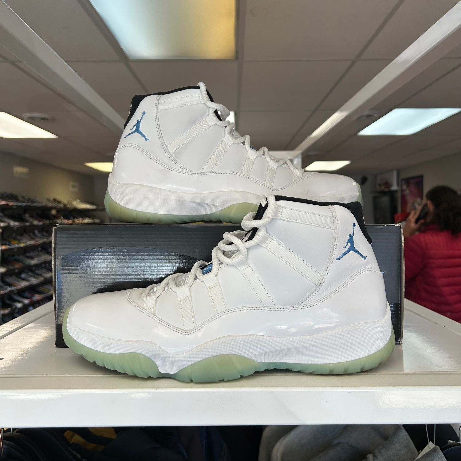 PO AIR JORDAN 11 RETRO LEGEND BLUE (2014) SIZE 12