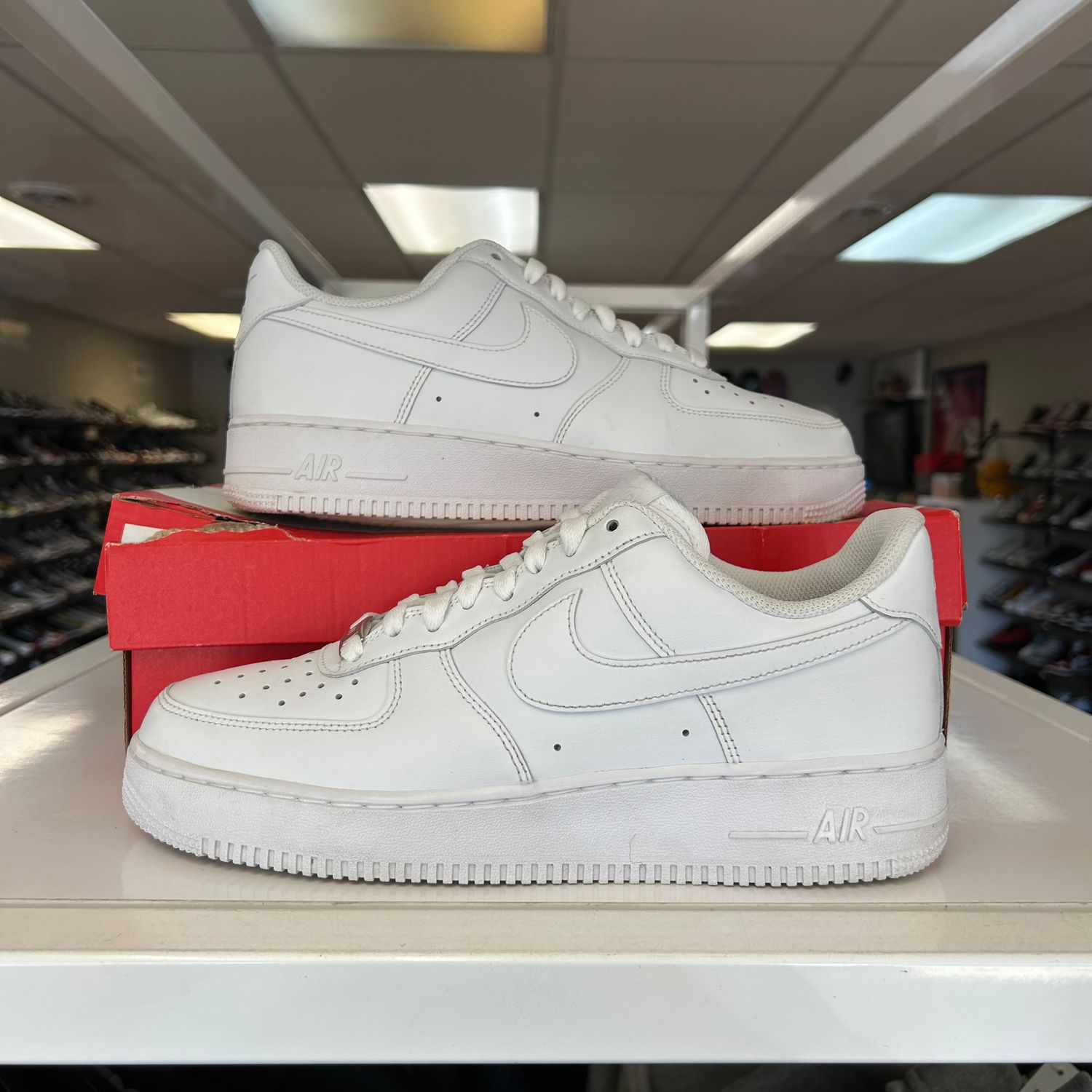 PO AIR FORCE 1 LOW WHITE SIZE 9