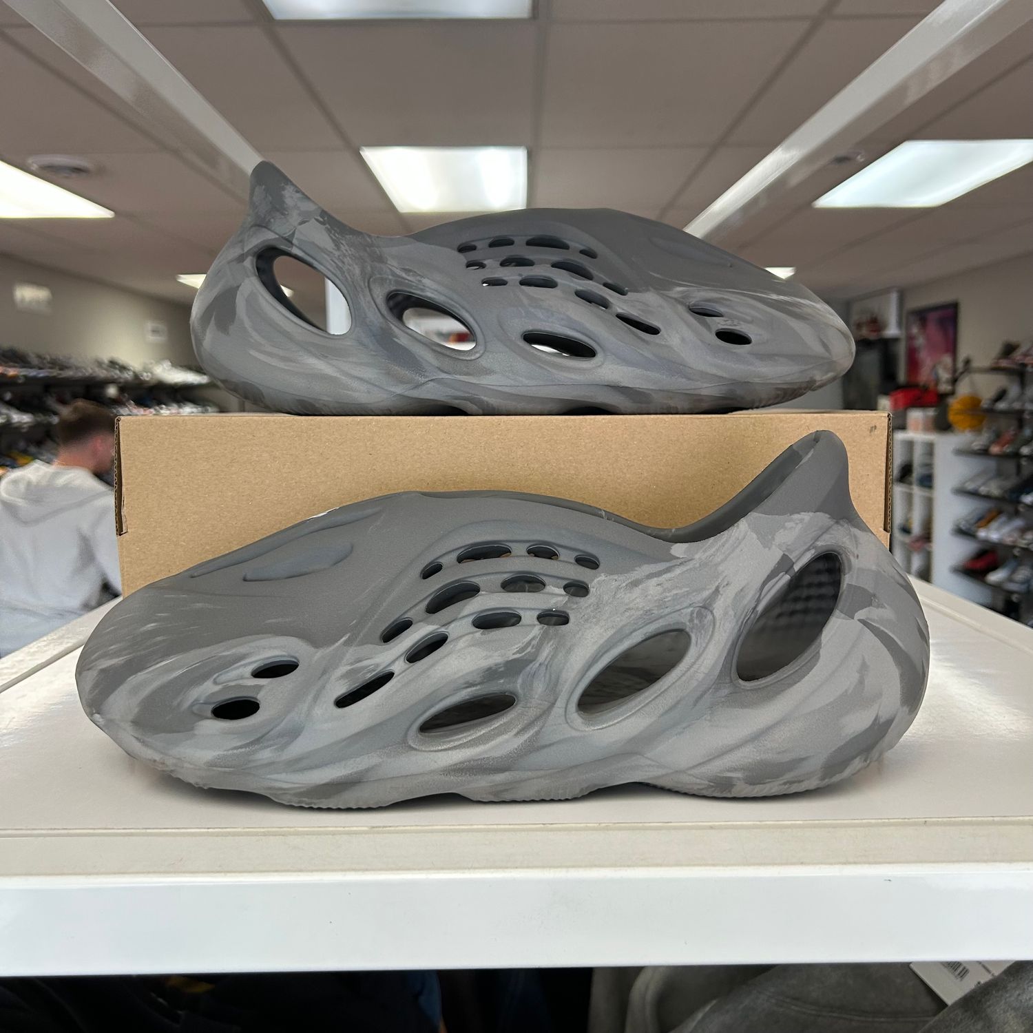 PO ADIDAS YEEZY FOAM RNR MX GRANITE SIZE 12