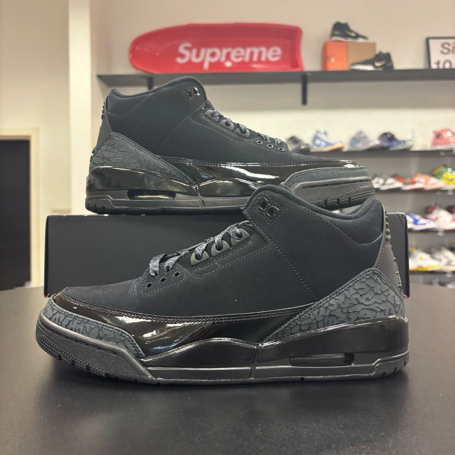 PO3 AIR JORDAN 3 BLACK CAT SIZE 10