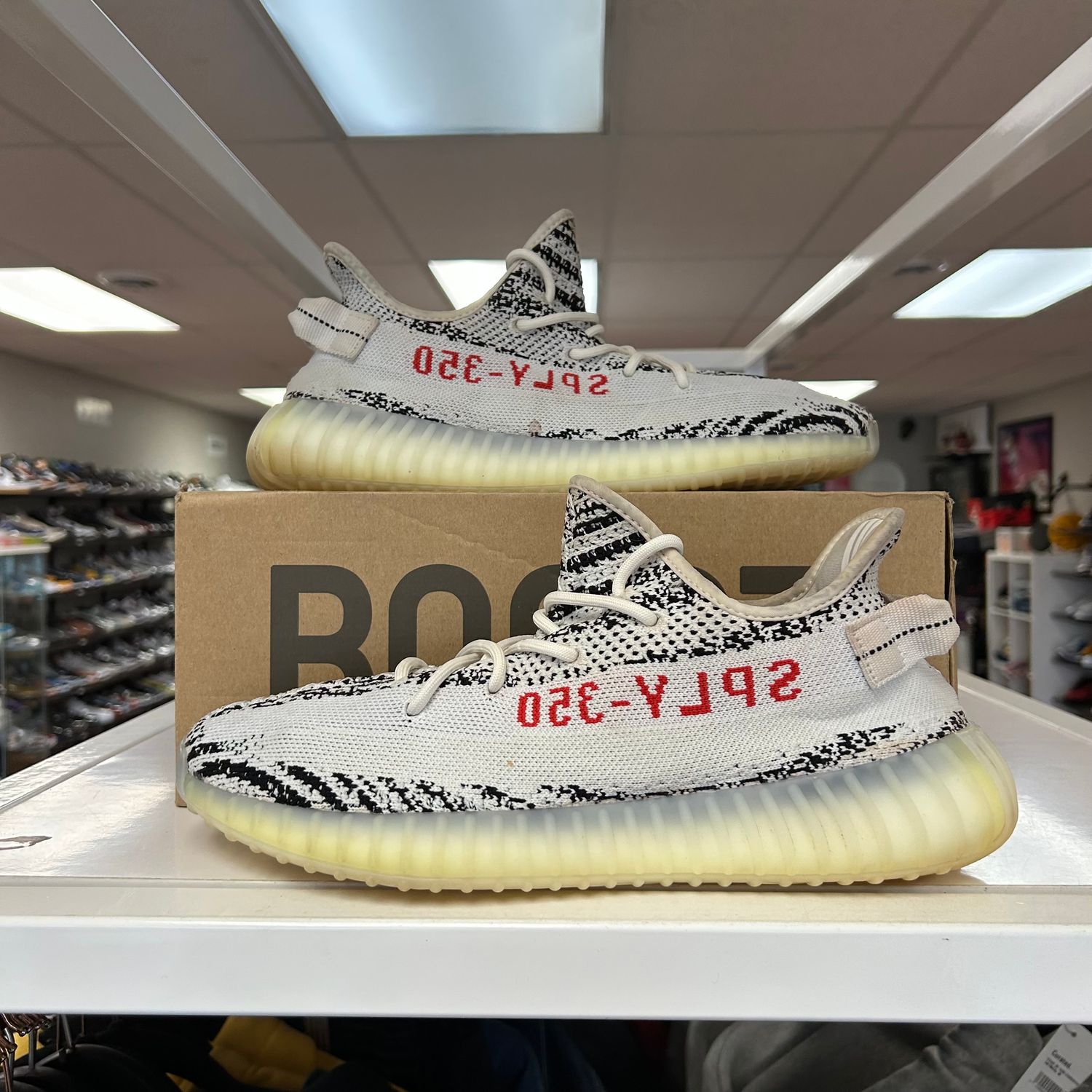 PO ADIDAS YEEZY BOOST 350 V2 ZEBRA SIZE 10.5