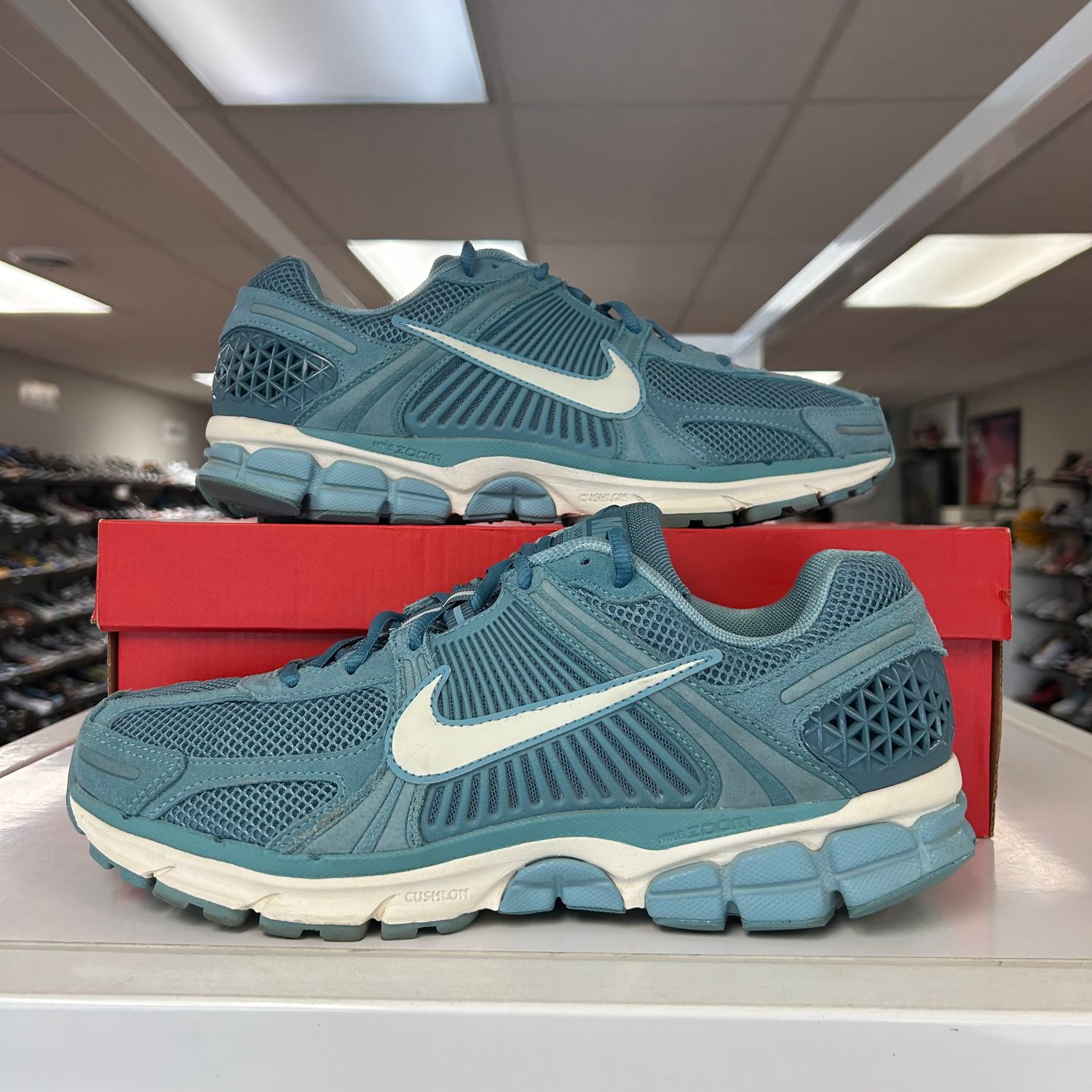 PO NIKE ZOOM VOMERO 5 DENIM TURQOISE SIZE 11