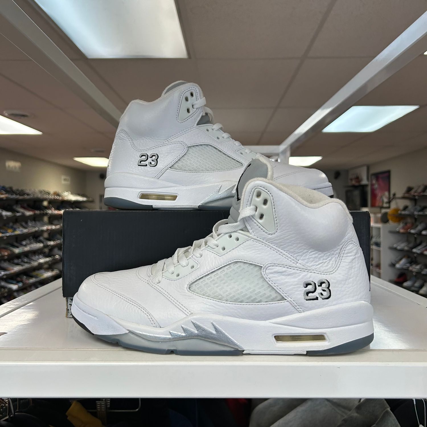 PO AIR JORDAN 5 METALLIC WHITE SIZE 11