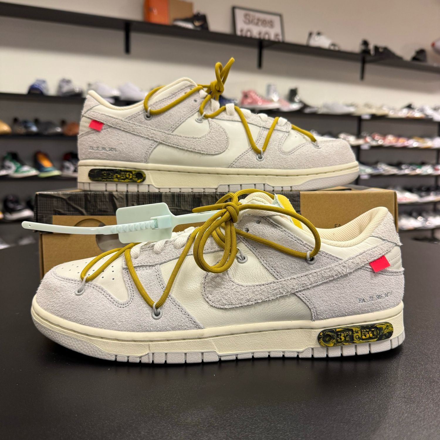 NEW NIKE DUNK LOW OFF-WHITE LOT 37