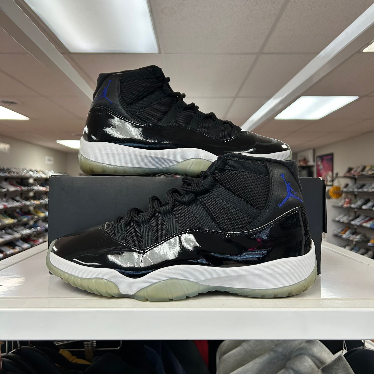 PO AIR JORDAN 11 SPACE JAM (2016) SIZE 12