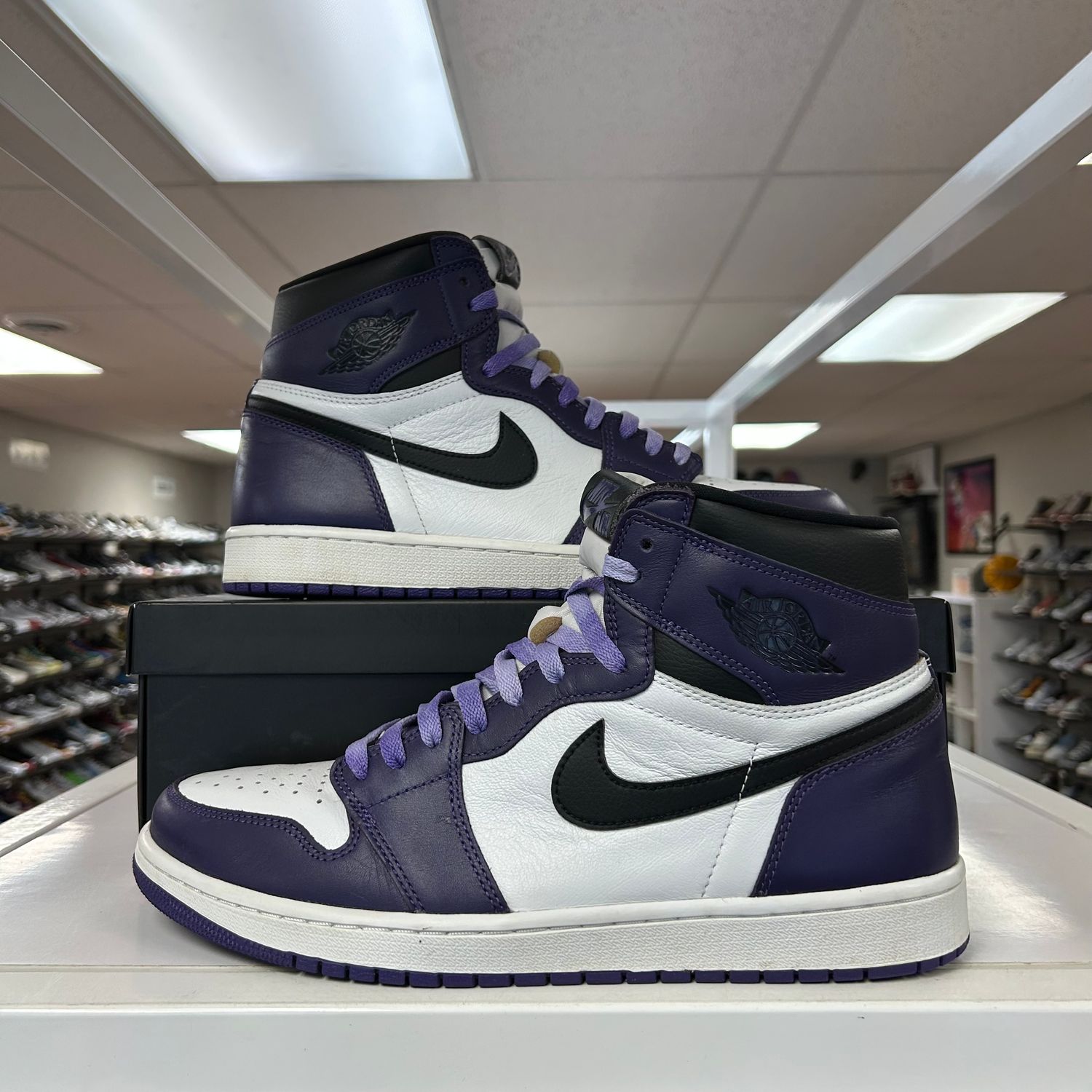 PO AIR JORDAN 1 RETRO HIGH COURT PURPLE WHITE SIZE 13
