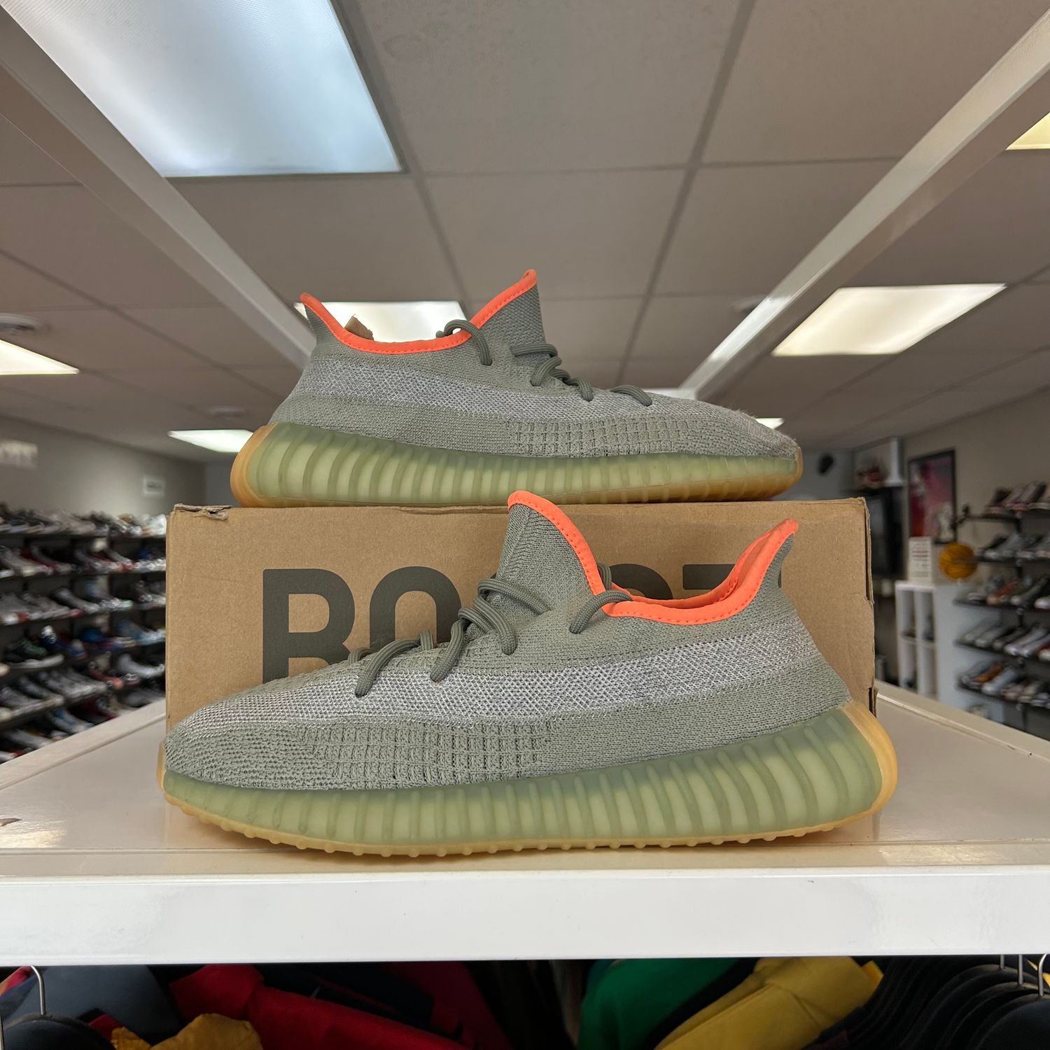 PO2 ADIDAS YEEZY 350 V2 DESERT SAGE SIZE 10