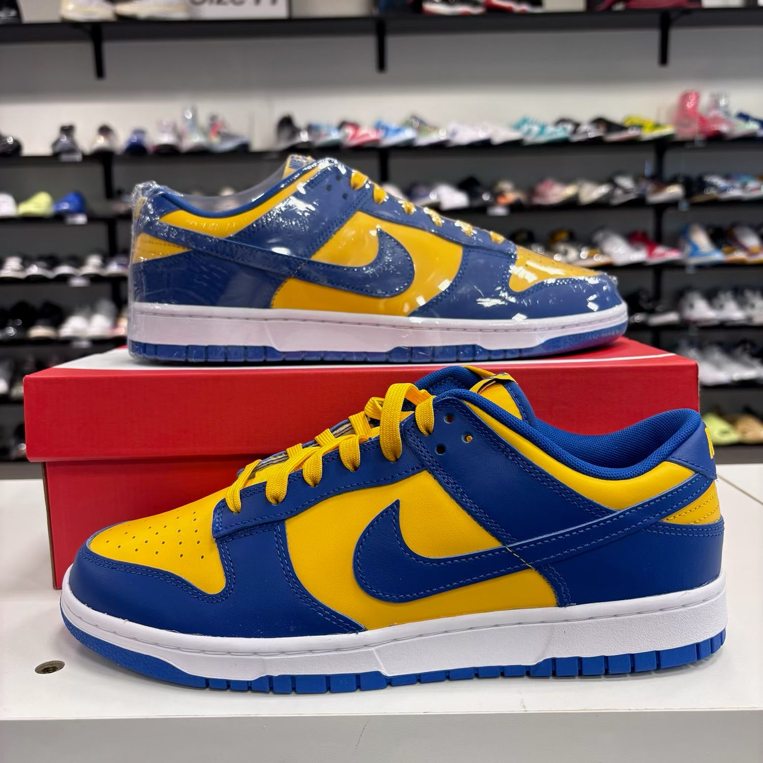 NEW NO BOX NIKE DUNK LOW UCLA SIZE 10.5