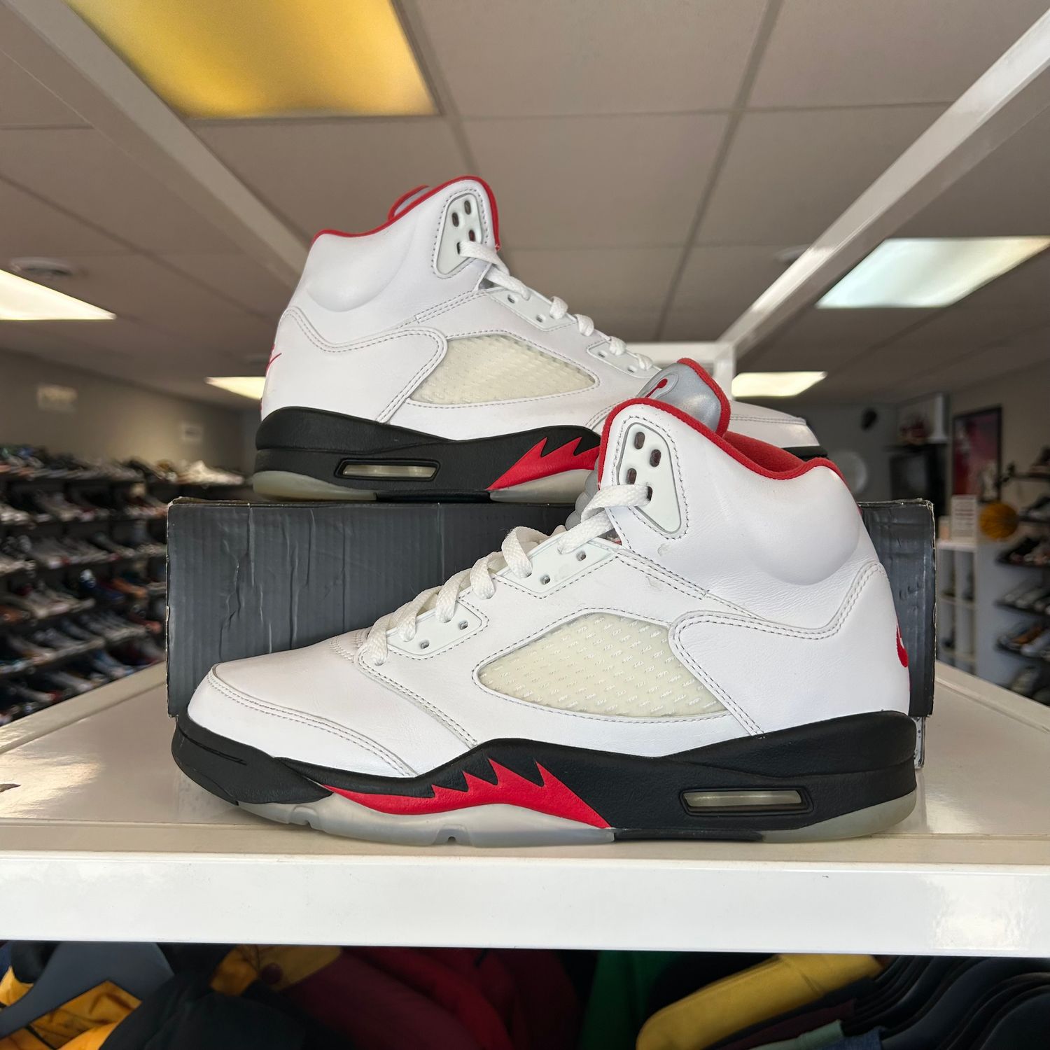 PO AIR JORDAN 5 RETRO FIRE RED SILVER TONGUE (2020) SIZE 10