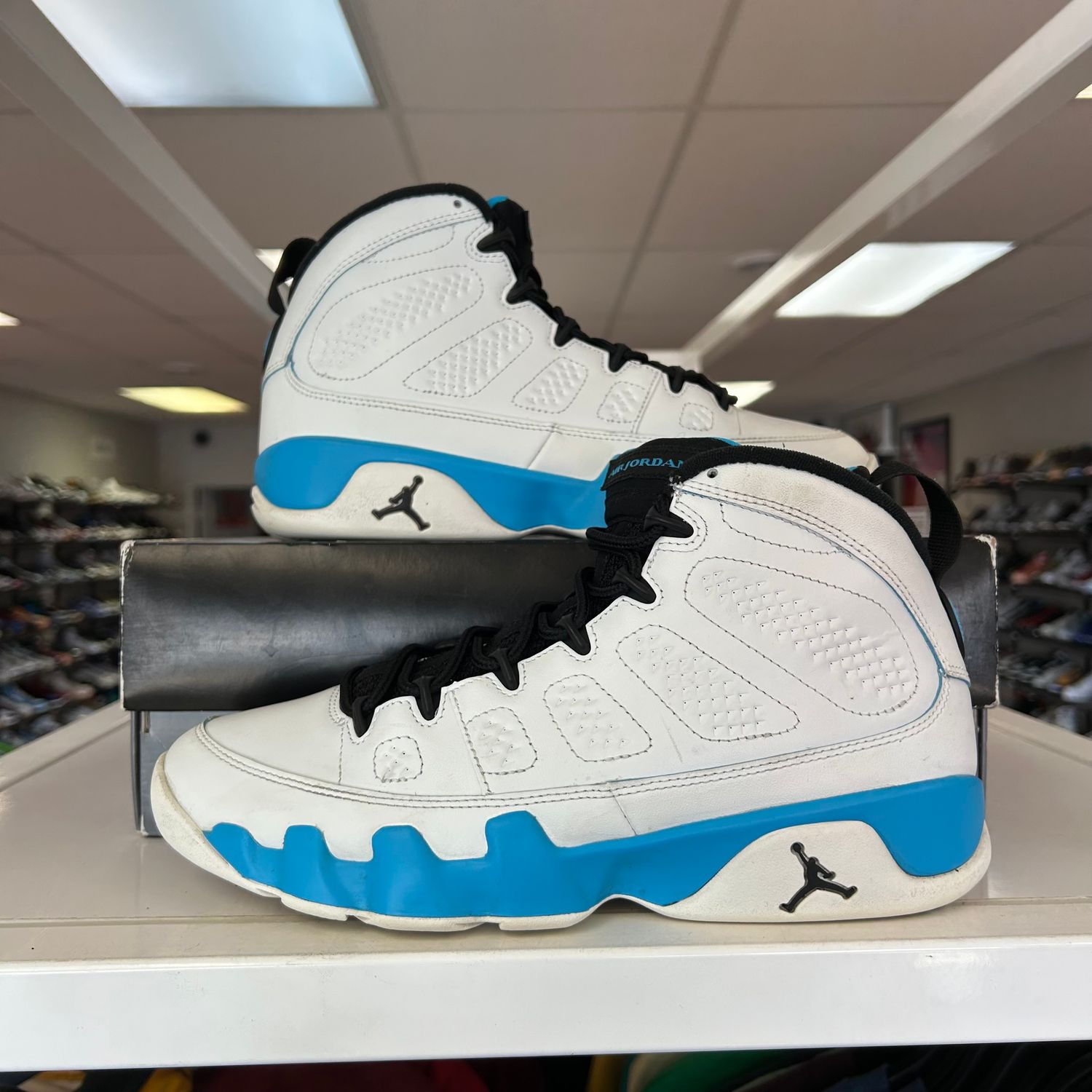 PO AIR JORDAN 9 RETRO POWDER BLUE (2024) SIZE 8.5