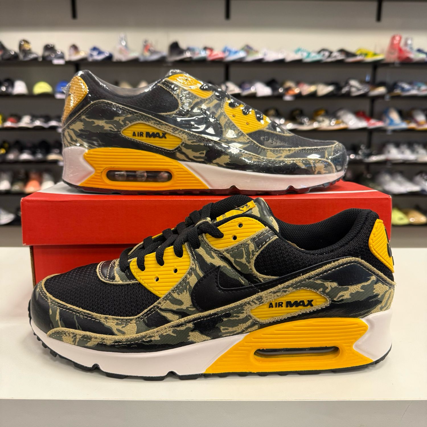 NEW NIKE AIR MAX 90 PREMIUM BLACK UNIVERSITY GOLD CAMO