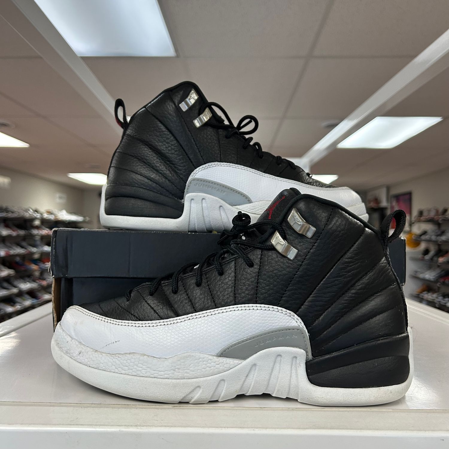 PO AIR JORDAN 12 RETRO PLAYOFFS (2022) (GS) SIZE 7Y