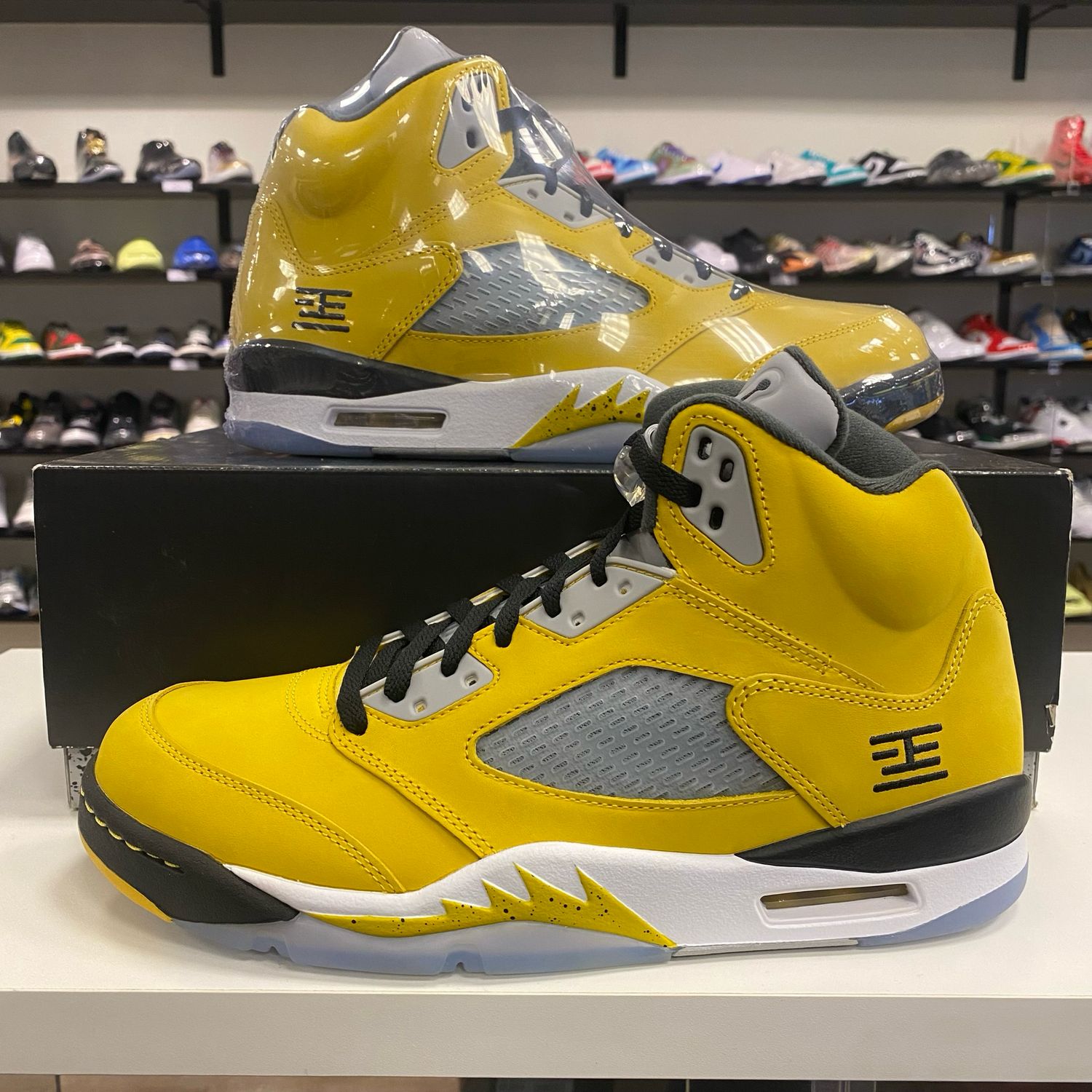 NEW AIR JORDAN 5 RETRO TOKYO T23 (2025)