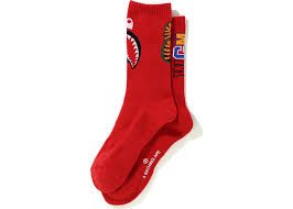 NEW BAPE SHARK SOCKS RED LARGE