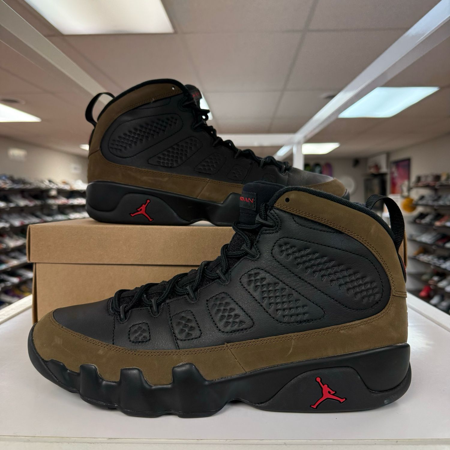 NEW WITH FLAWS (NO BOX) AIR JORDAN 9 OLIVE (2024) SIZE 12