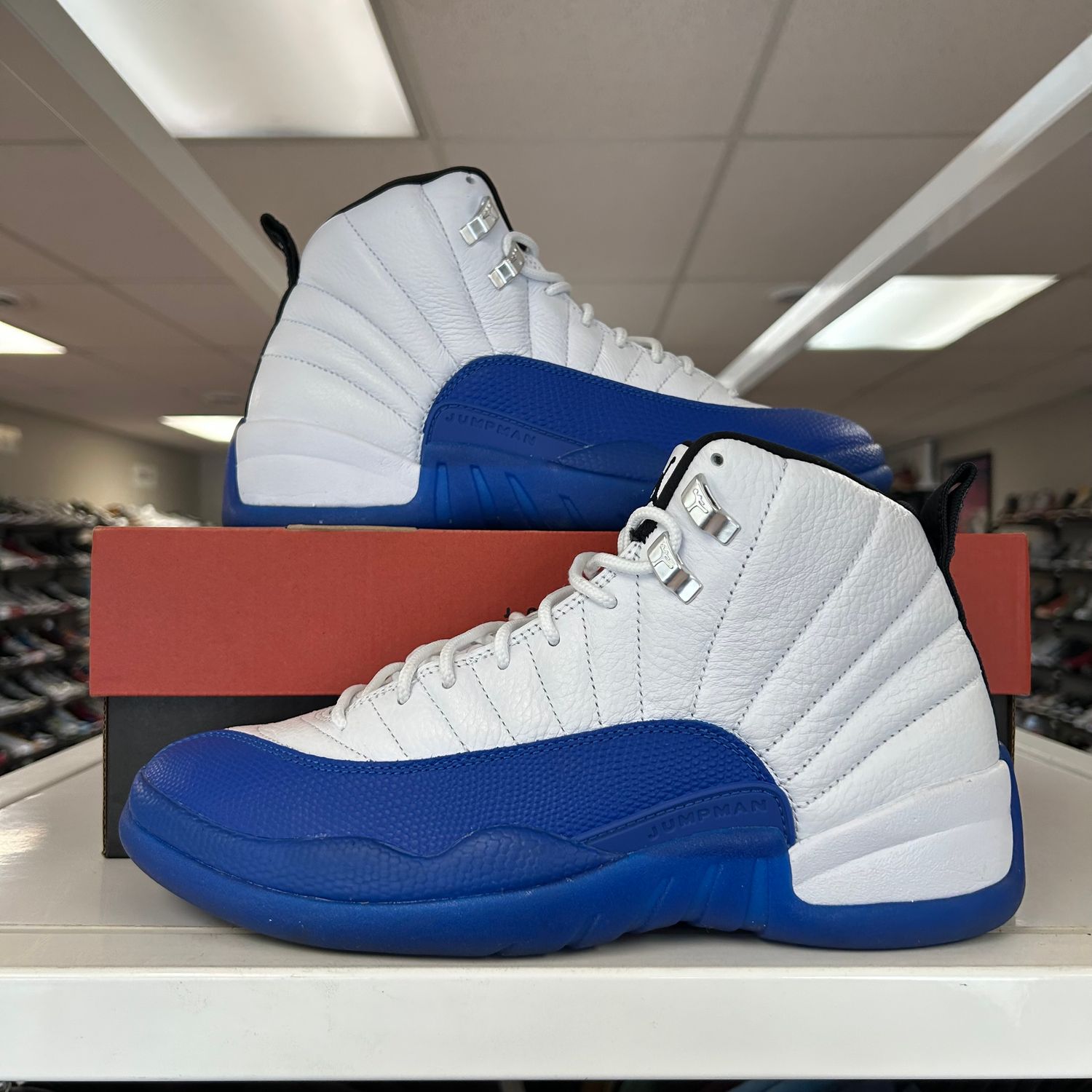 PO AIR JORDAN 12 BLUEBERRY SIZE 9