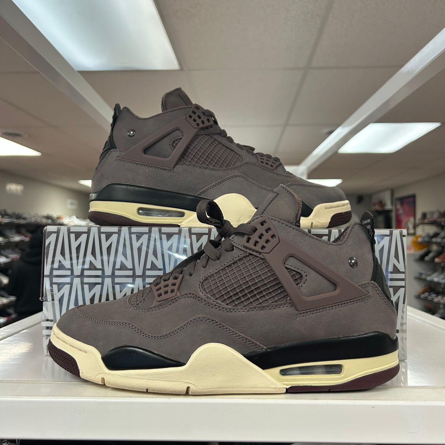 PO AIR JORDAN 4 RETRO SP A MA MANIERE VIOLET ORE SIZE 10.5