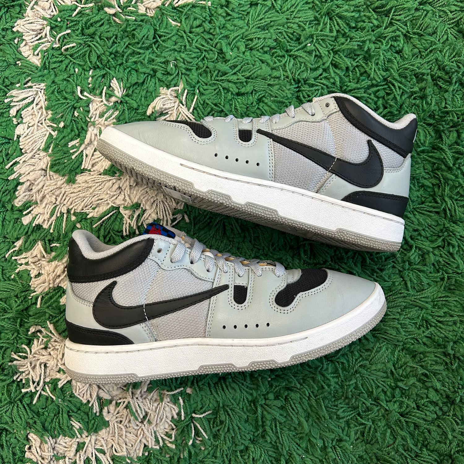 PONB NIKE MAC ATTACK QS SP TRAVIS SCOTT CACTUS JACK SIZE 9.5