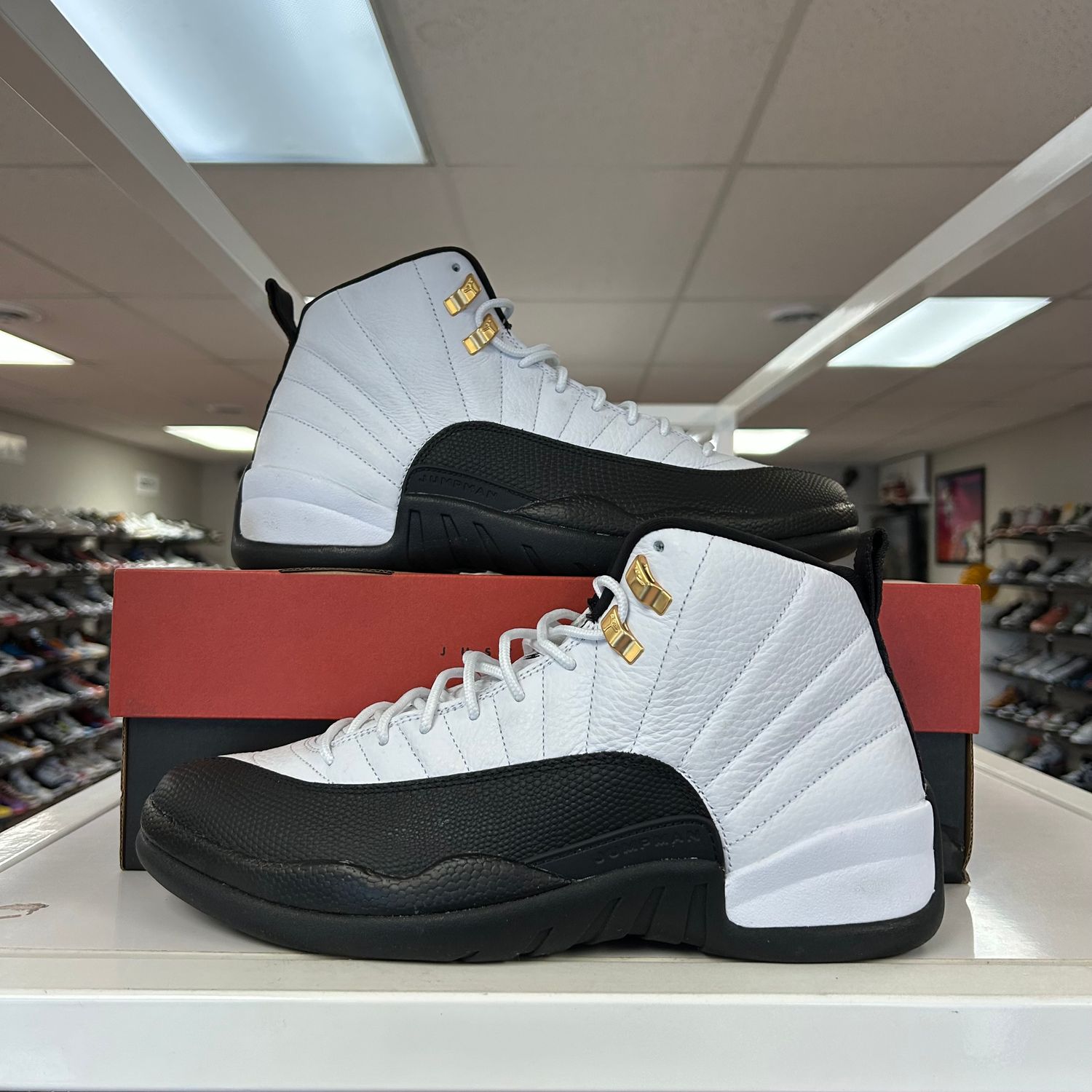PO AIR JORDAN 12 RETRO TAXI (2025) SIZE 11