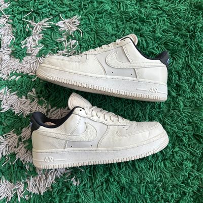 PO NIKE AIR FORCE 1 LOW '07 COCONUT MILK BLACK ULTRAMARINE (WOMENS) EB SIZE 7W