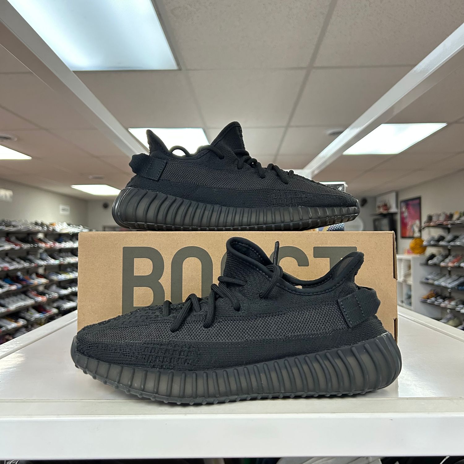 PO ADIDAS YEEZY 350 ONYX SIZE 7.5
