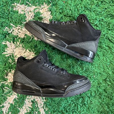 PO NB AIR JORDAN 3 BLACK CAT SIZE 9