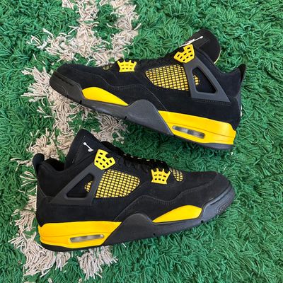 PO NB AIR JORDAN 4 THUNDER SIZE 12