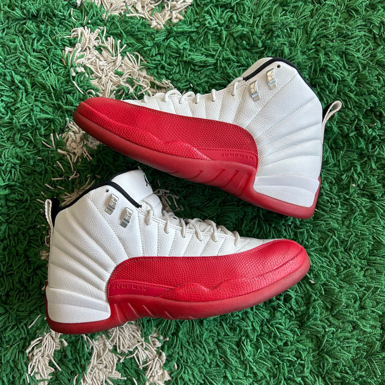 PO NB AIR JORDAN 12 CHERRY SIZE 11