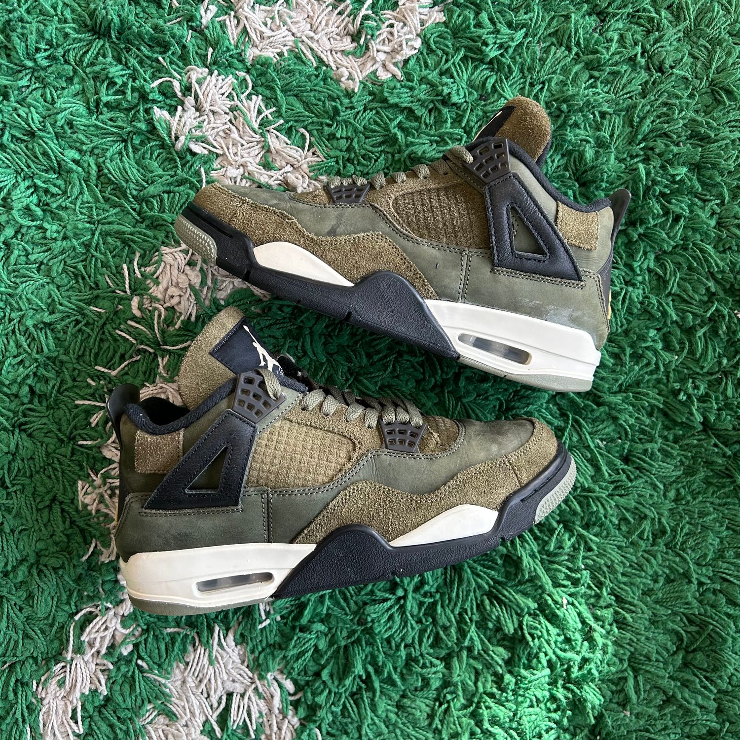 PO NB AIR JORDAN 4 CRAFT MEDIUM OLIVE SIZE 8.5